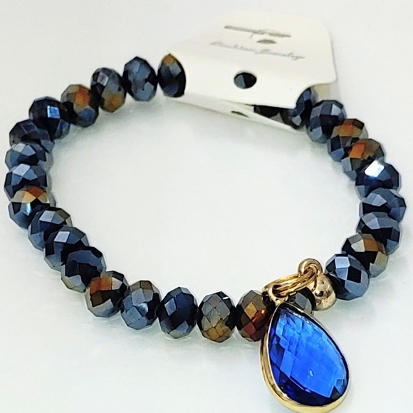 247B070. Hand-made Blue Faceted Bracelet - Picture 4 of 8